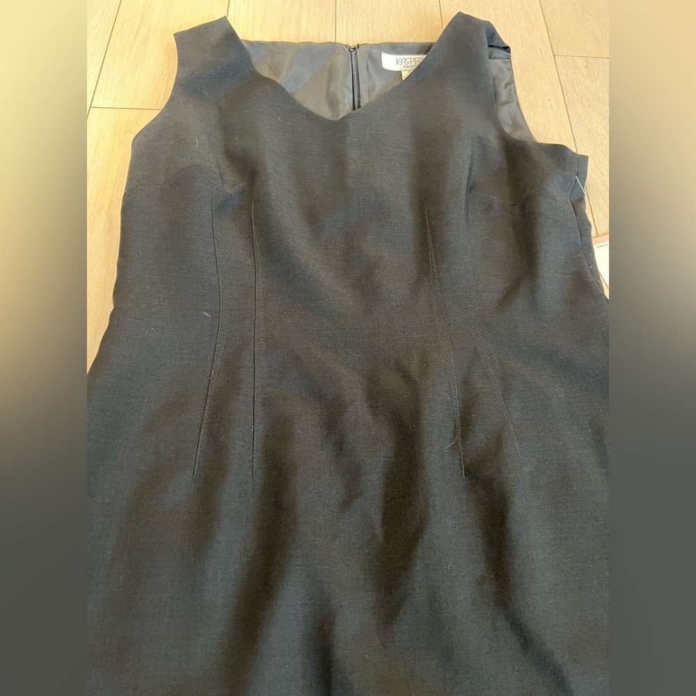 NWT Kasper Separates Black V Neck Dress - Picture 2 of 5